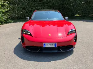 Porsche Taycan GTS Sport Turismo 2023 - Prova