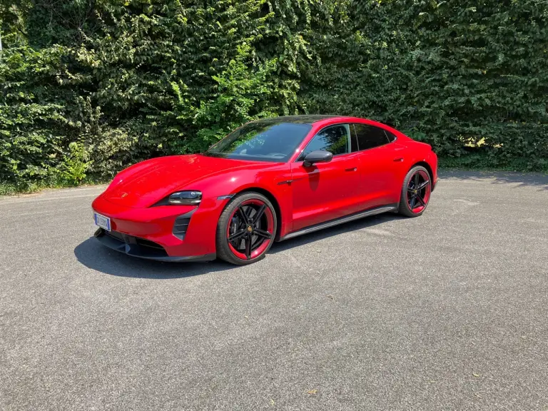 Porsche Taycan GTS Sport Turismo 2023 - Prova - 21