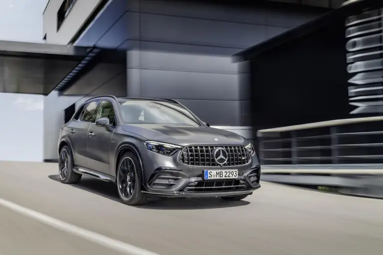 Mercedes-AMG GLC 43 e 63 2024 - 29