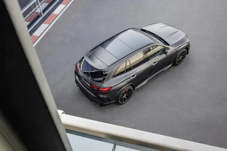 Mercedes-AMG GLC 43 e 63 2024 - 34