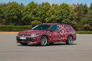 Volkswagen Passat Variant 2024 - Test finali - 10