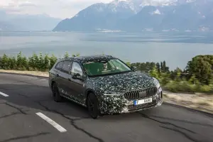 Skoda Superb 2024 prototipo teaser