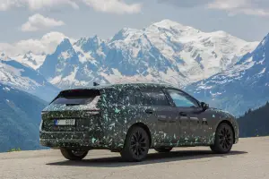 Skoda Superb 2024 prototipo teaser - 1