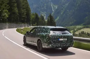 Skoda Superb 2024 prototipo teaser