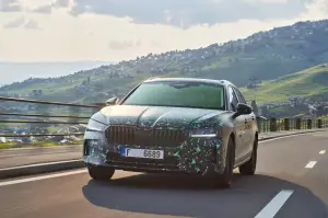 Skoda Superb 2024 prototipo teaser