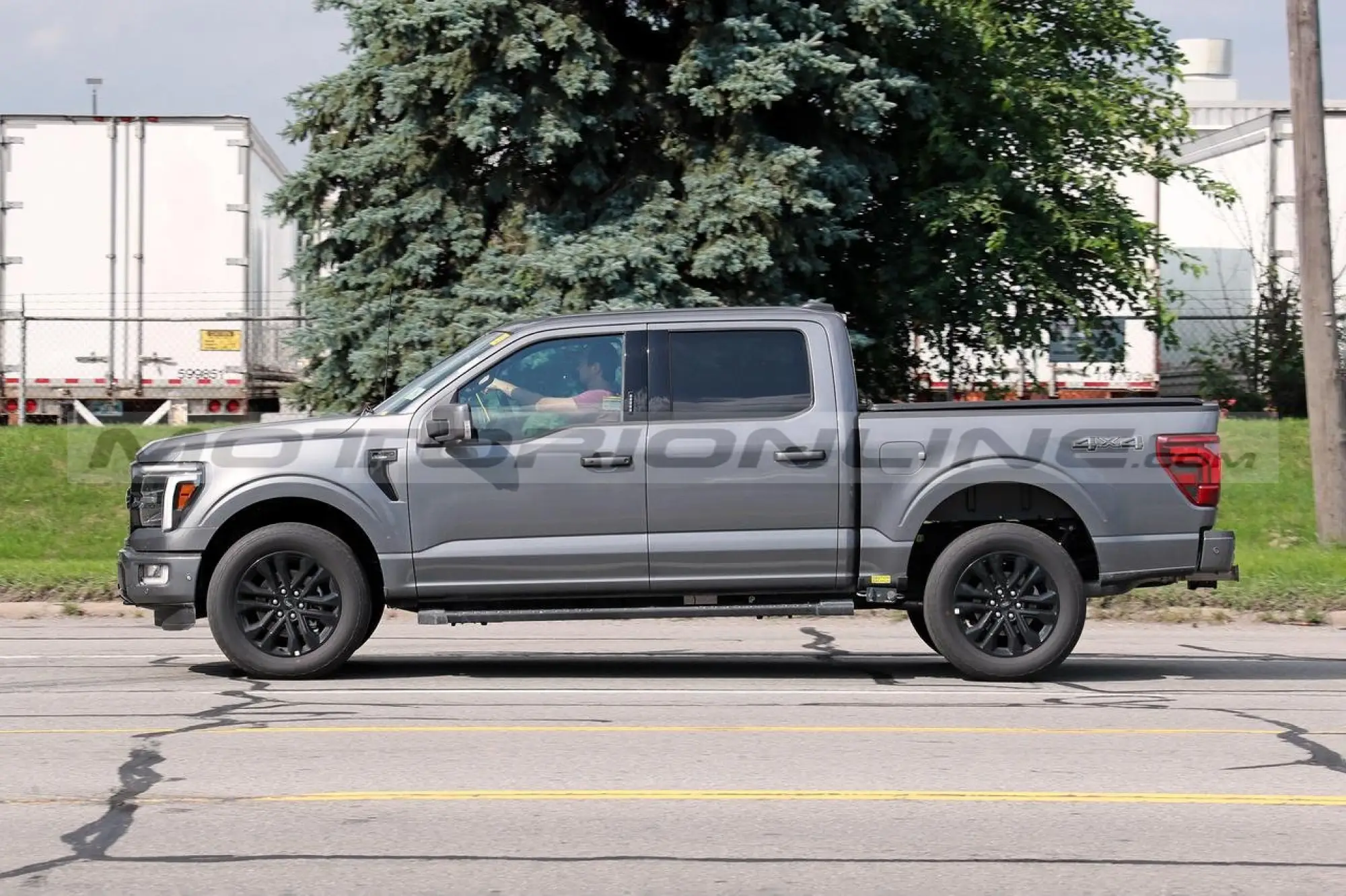 Ford F-150 Lariat 2024 - Foto Spia 22-07-2023 - 7