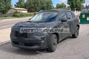 Nissan Kicks - Foto spia 25-7-2023