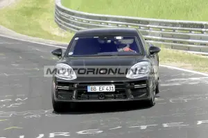 Porsche Panamera - Foto spia 27-7-2023