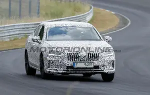 Skoda Superb 2024 - Foto spia 27-07-2023 - 1