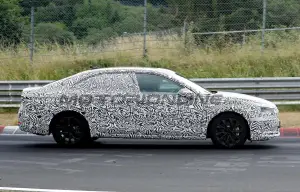Skoda Superb 2024 - Foto spia 27-07-2023 - 5