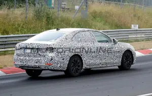 Skoda Superb 2024 - Foto spia 27-07-2023 - 8