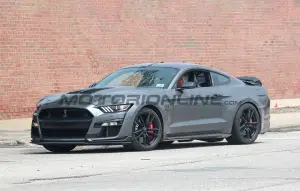 Ford Mustang GT500 - Foto spia 27-07-2023 - 5