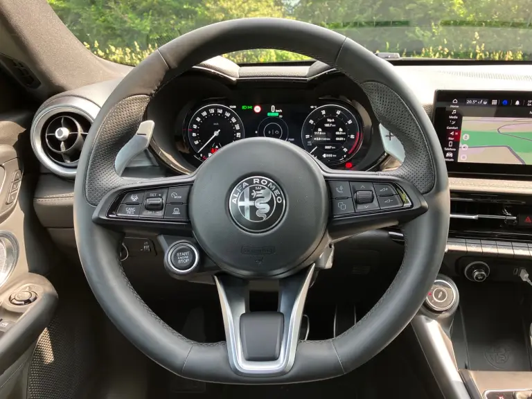 Alfa Romeo Tonale PHEV 2023 - Come va - 12