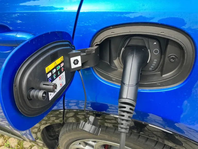 Alfa Romeo Tonale PHEV 2023 - Come va - 23