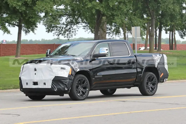 Ram 1500 Tungsten 2025 - Foto Spia 01-08-2023 - 9