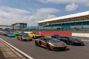 Lamborghini - 60 anni di colori