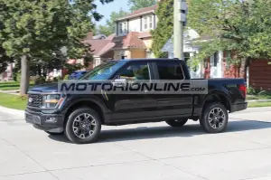 Ford F-150 STX - Foto spia 2-8-2023