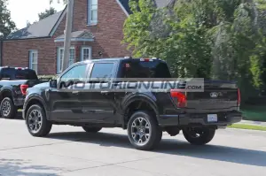 Ford F-150 STX - Foto spia 2-8-2023