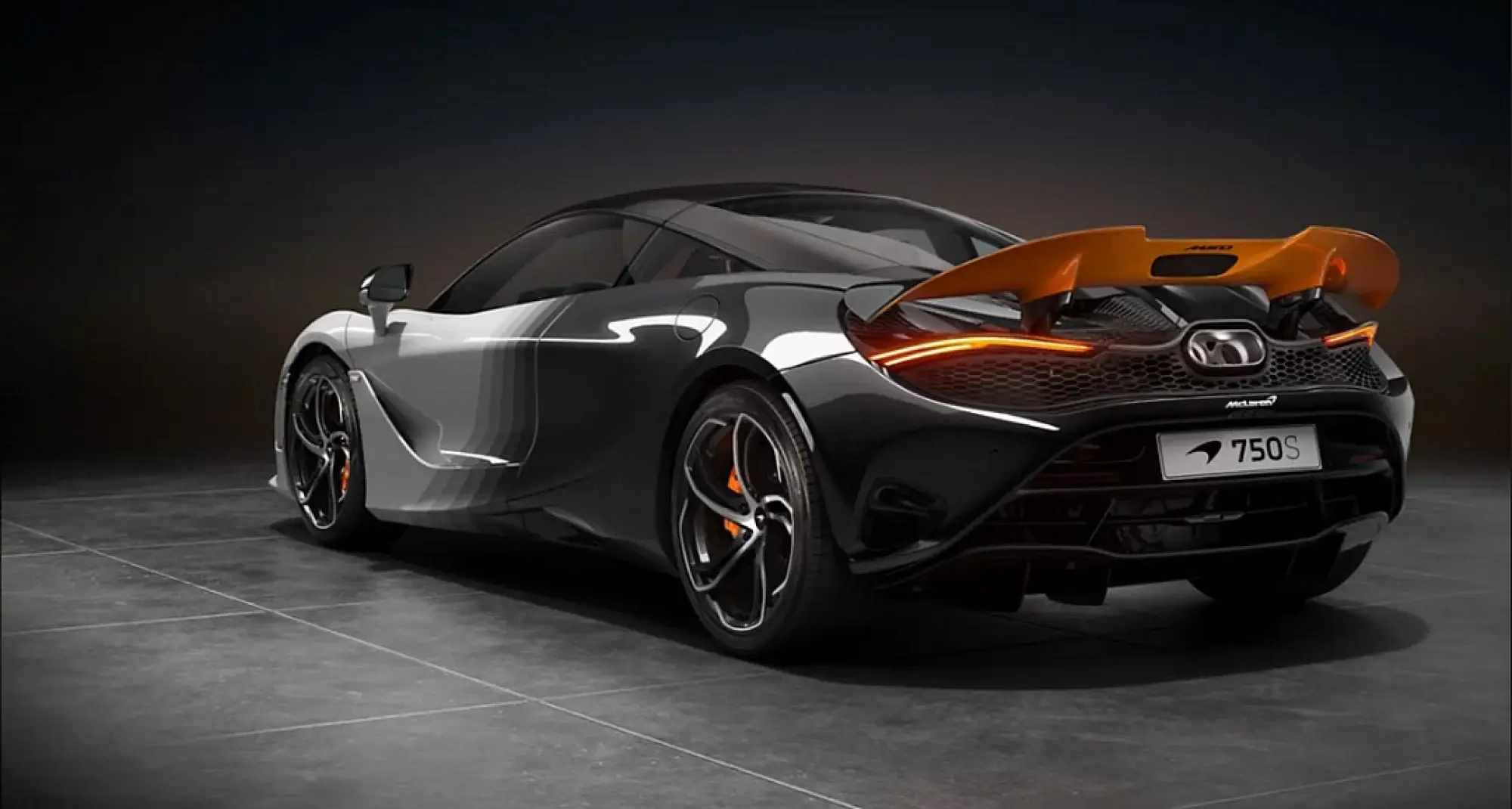 McLaren 750S Spectrum - 1