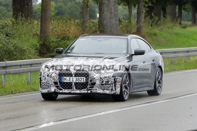 BMW Serie 4 Gran Coupe - Foto spia 3-8-2023 - 3