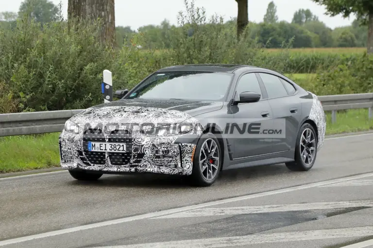 BMW Serie 4 Gran Coupe - Foto spia 3-8-2023 - 4