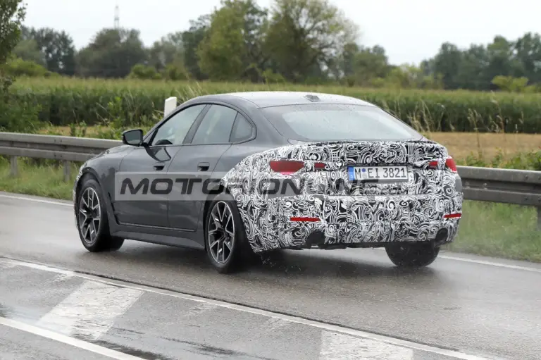 BMW Serie 4 Gran Coupe - Foto spia 3-8-2023 - 6