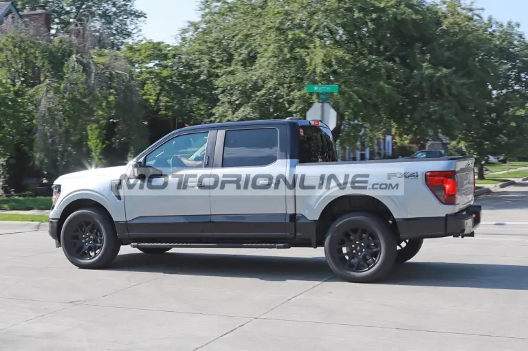 Ford F-150 Heritage - Foto spia 3-8-2023 - 5