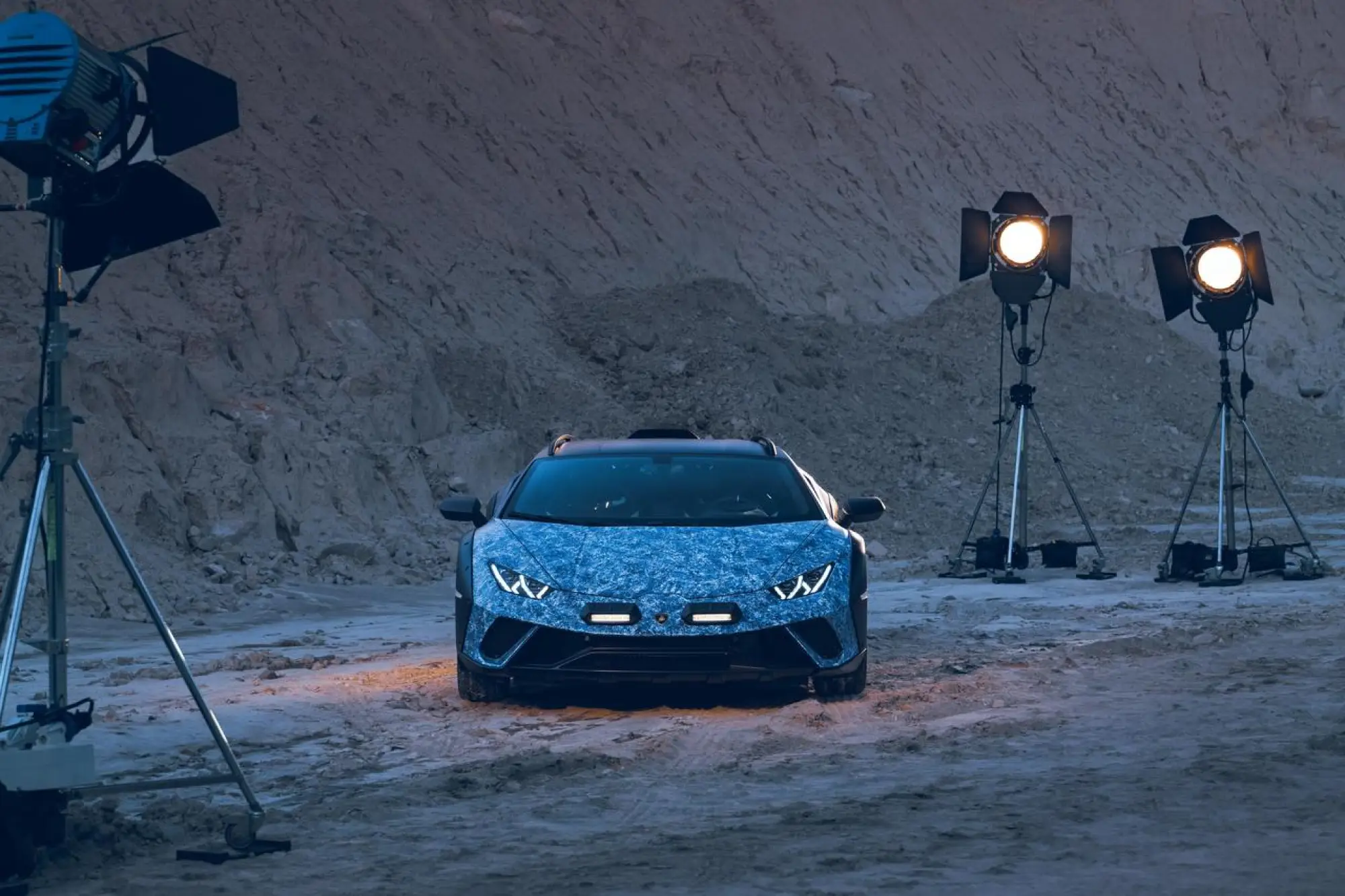 Lamborghini Huracan Sterrato Opera Unica - 2