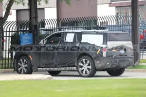 Cadillac Escalade IQ - Foto Spia 05-08-2023 - 9