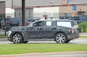 Cadillac Escalade IQ - Foto Spia 05-08-2023 - 7