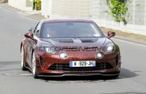 Alpine A110 estrema - Foto spia 08-08-2023 - 10