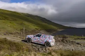 Mini Countryman 2024 Highlands scozzesi