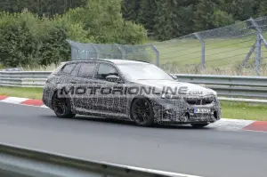 BMW M5 Touring - Foto spia 9-8-2023