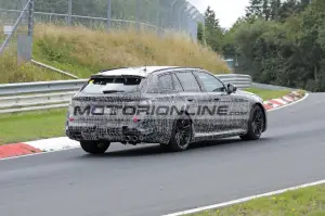 BMW M5 Touring - Foto spia 9-8-2023