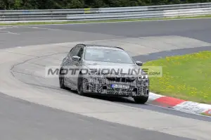 BMW M5 Touring - Foto spia 9-8-2023