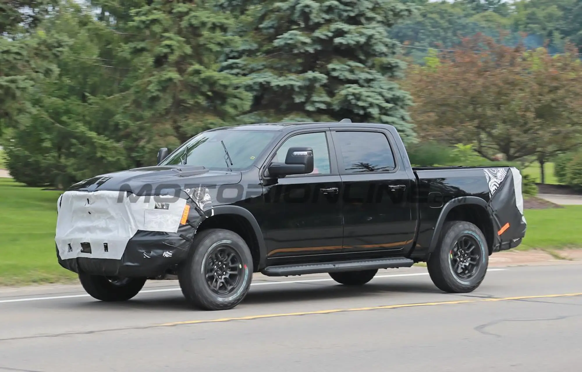 Ram 1500 Rebel 2025 - Foto spia 09-08-2023 - 6