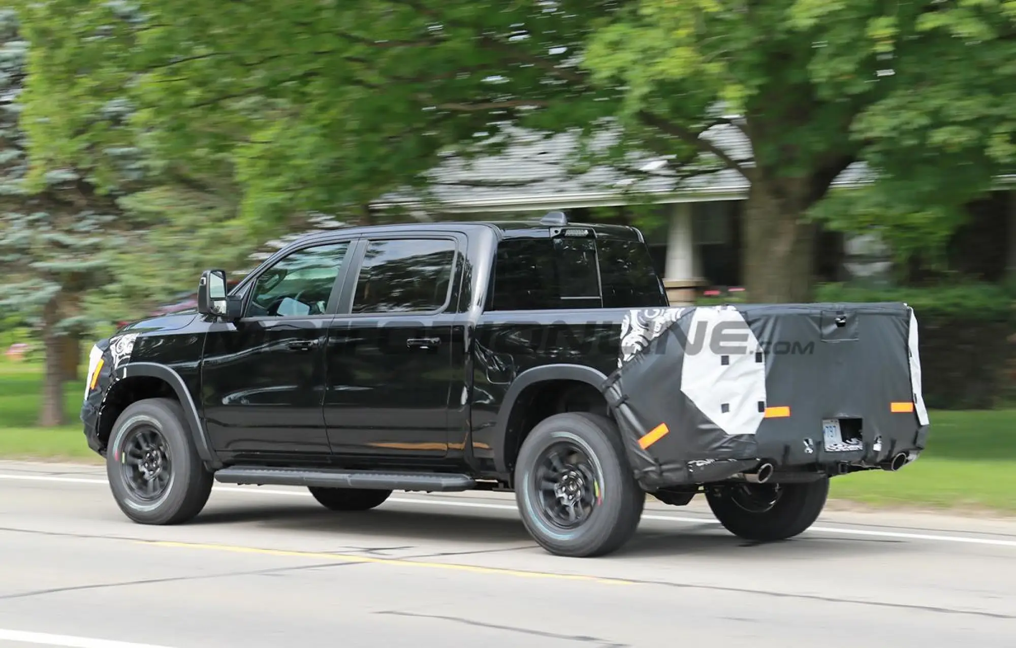 Ram 1500 Rebel 2025 - Foto spia 09-08-2023 - 5