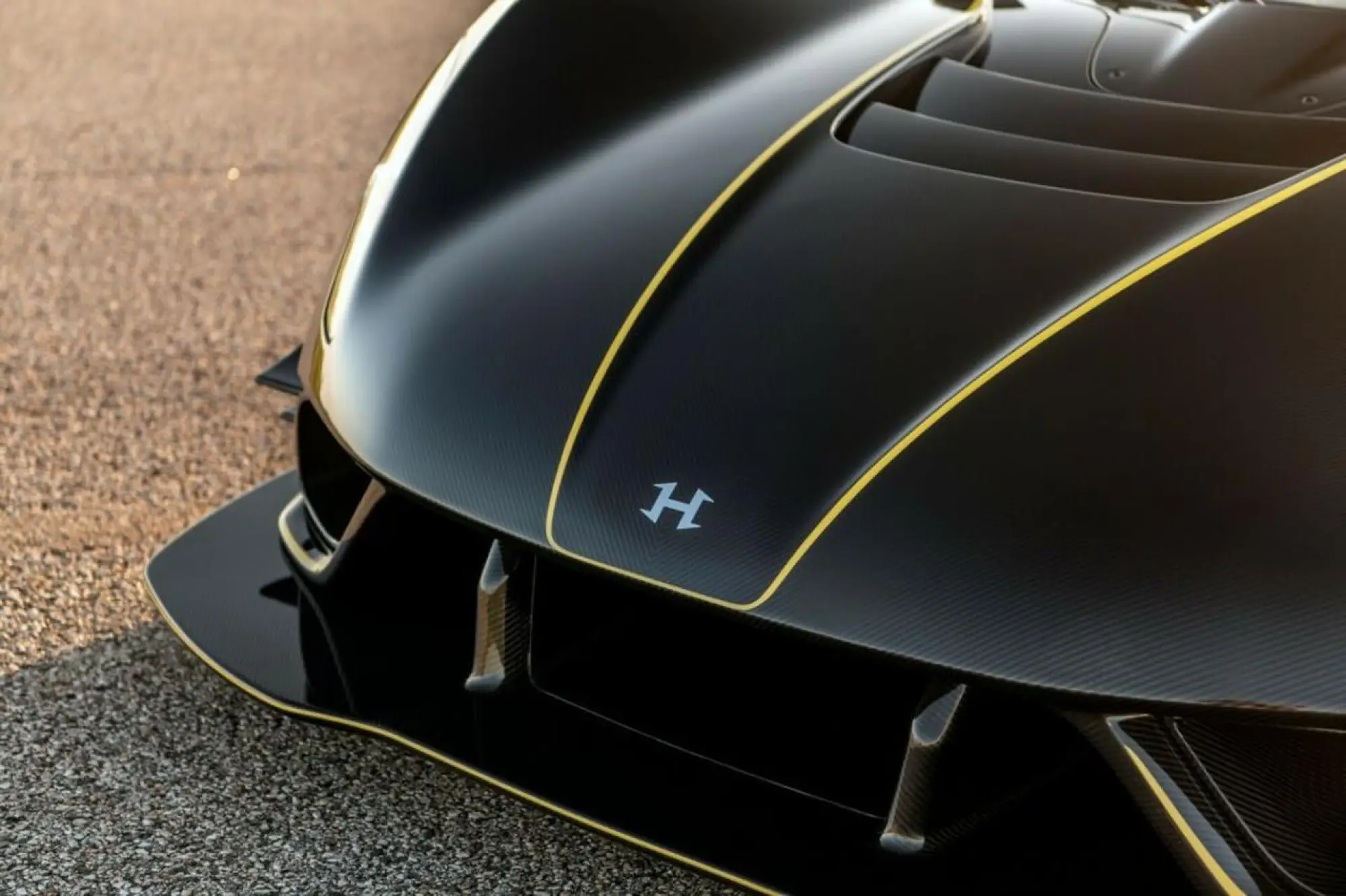 Hennessey Venom F5 Revolution Roadster - 11