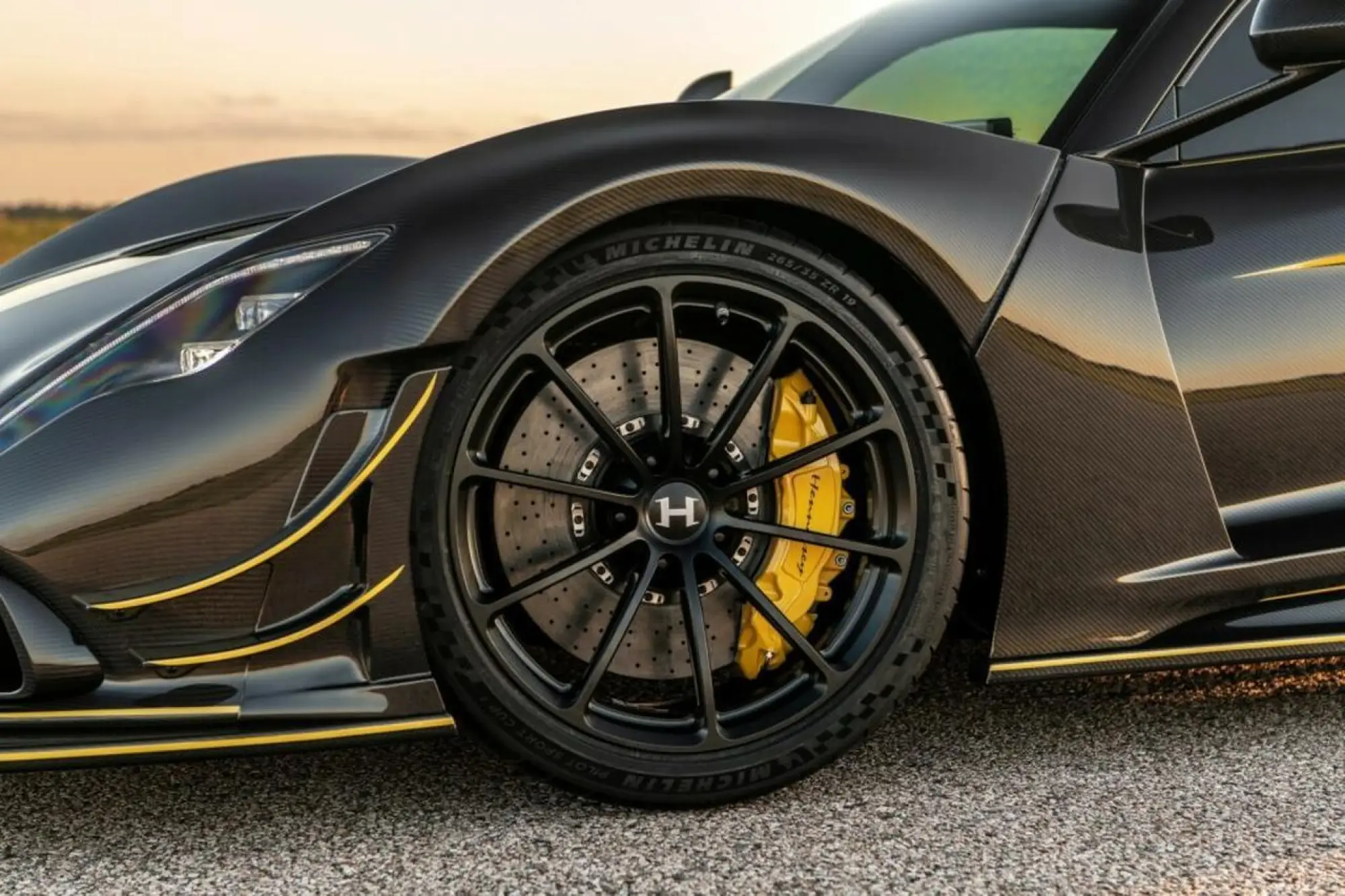 Hennessey Venom F5 Revolution Roadster - 6