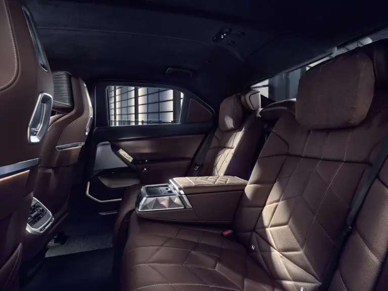 BMW Serie 7 e i7 Protection - 23