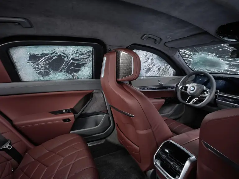 BMW Serie 7 e i7 Protection - 33