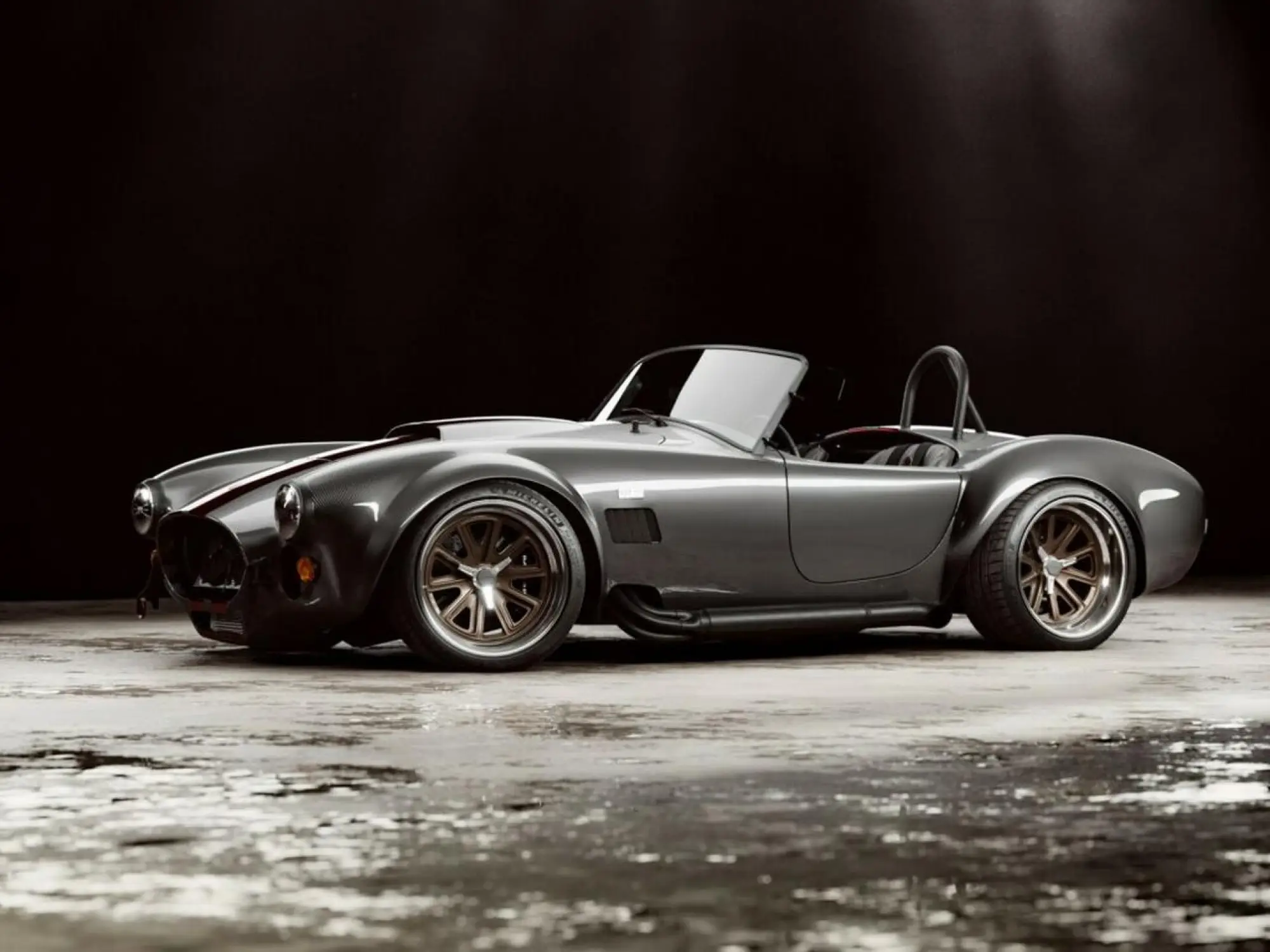 Shelby Cobra Diamond Edition - 8