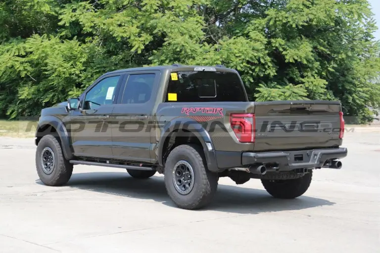 Ford F-150 Raptor 2024 - Foto Spia 12-08-2023 - 7