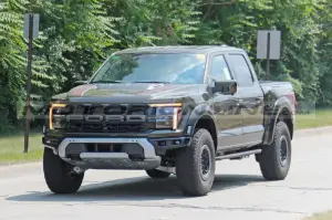 Ford F-150 Raptor 2024 - Foto Spia 12-08-2023