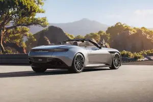 Aston Martin DB12 2024 - 3