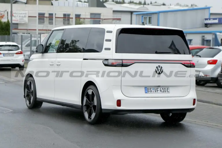 Volkswagen ID. Buzz GTX - Foto Spia 17-08-2023 - 8