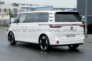 Volkswagen ID. Buzz GTX - Foto Spia 17-08-2023 - 12