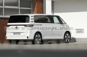 Volkswagen ID. Buzz GTX - Foto Spia 17-08-2023 - 16