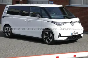 Volkswagen ID. Buzz GTX - Foto Spia 17-08-2023 - 13
