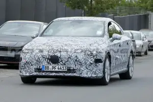 Mercedes EQA Sedan - Foto Spia 17-08-2023 - 1